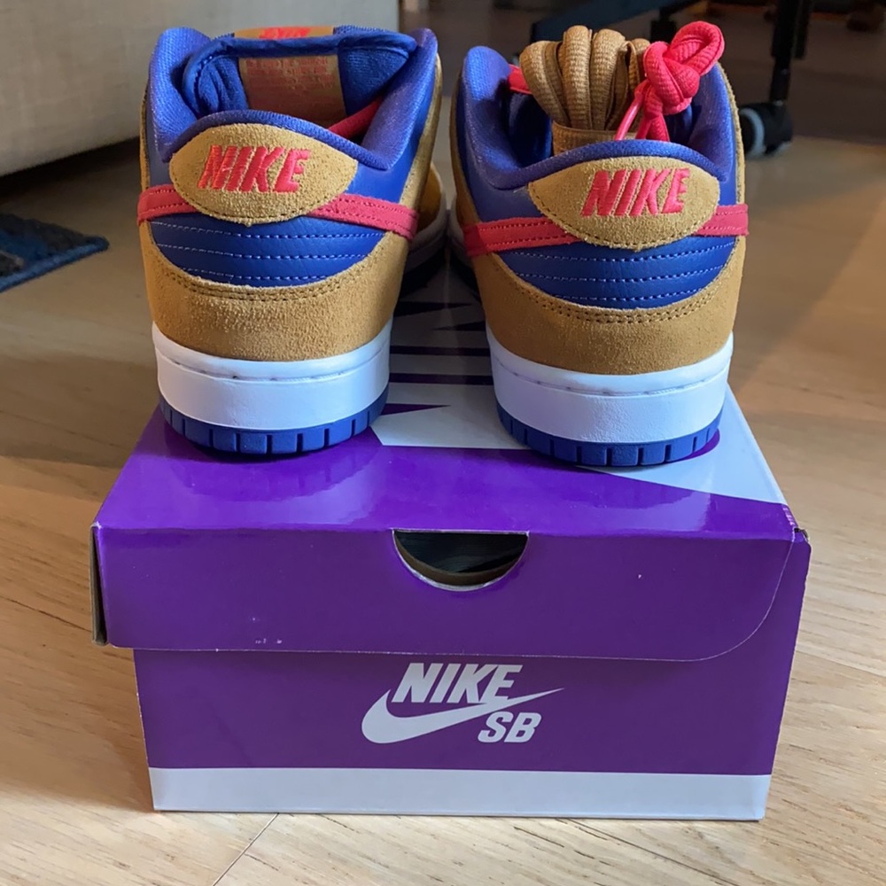 Nike SB Dunk Low “Reverse Papa Bear” - US Size 9 - Picture 2 of 8